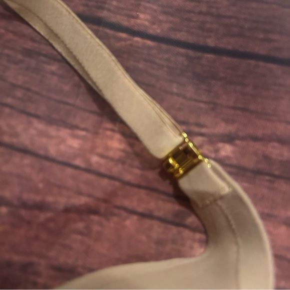 Victoria’s Secret Nude Bra lightly lined 32D - Picture 5 of 5